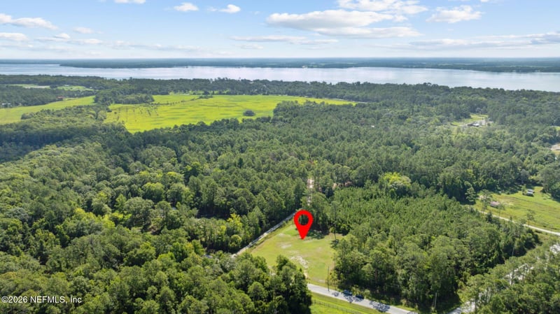 140 Shaggy Ln, Palatka, FL 32177