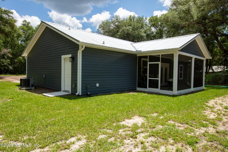 207 Palmetto Ave, Florahome, FL 32140