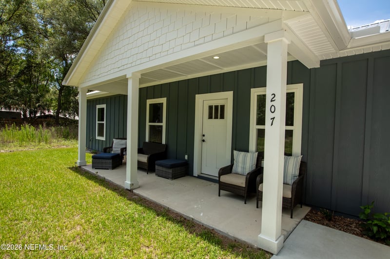 207 Palmetto Ave, Florahome, FL 32140