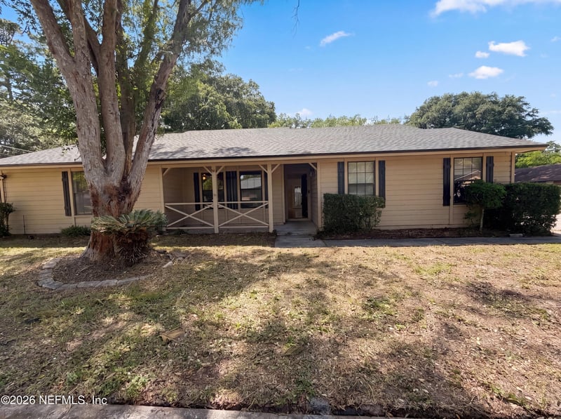 3160 Bridgeview Dr, Jacksonville, FL 32216