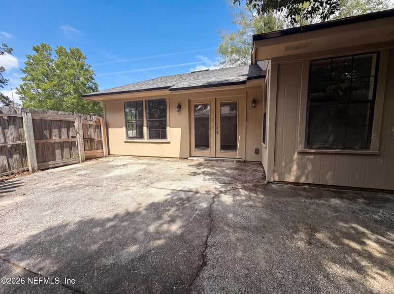 3160 Bridgeview Dr, Jacksonville, FL 32216