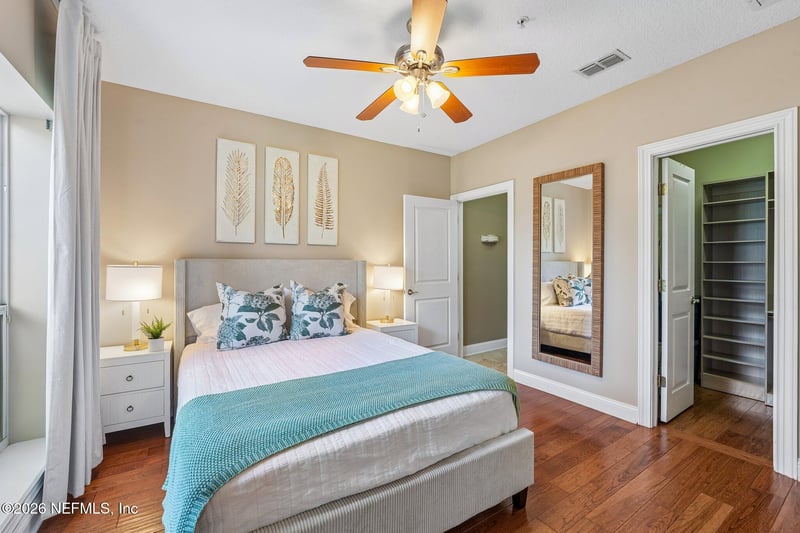 310 2nd St #4, Jacksonville Beach, FL 32250
