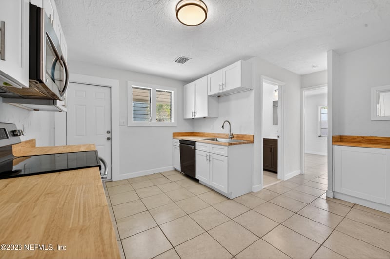 2109 Anastasia Dr, South Daytona, FL 32119