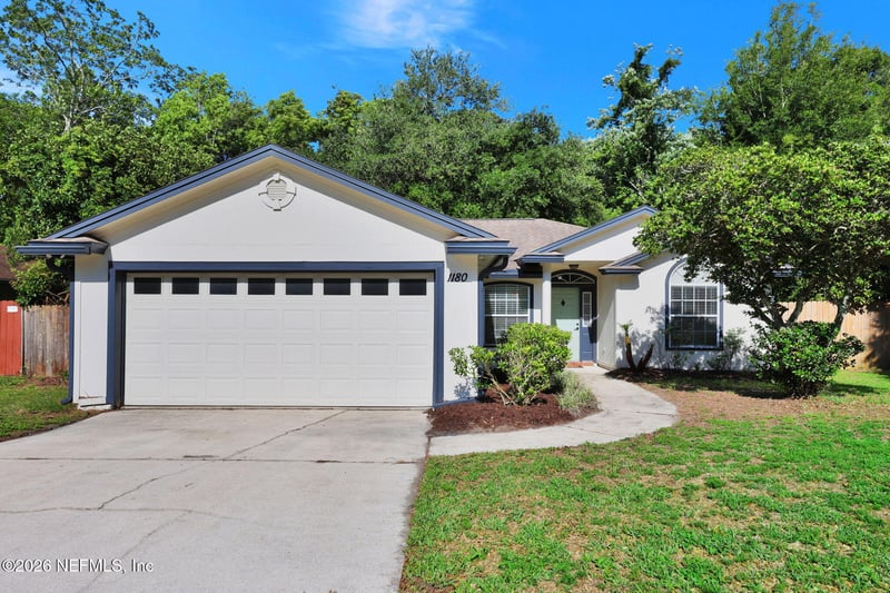 1180 Windy Willows Dr, Jacksonville, FL 32225