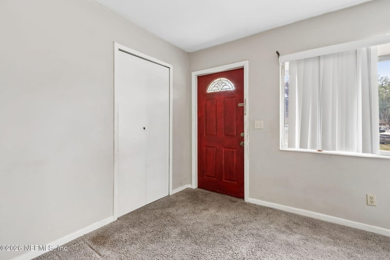 8049 Lamb Ct, Jacksonville, FL 32244