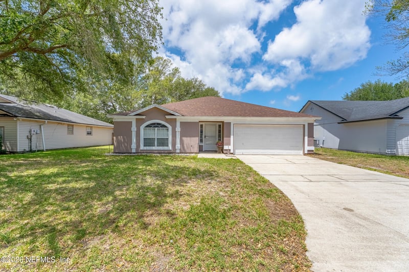 3352 Secret Isle Ln, Jacksonville, FL 32225