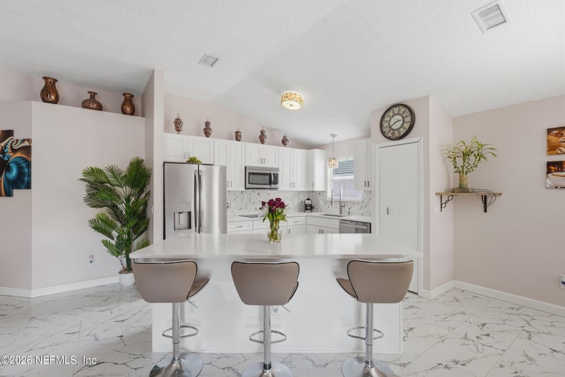 3352 Secret Isle Ln, Jacksonville, FL 32225