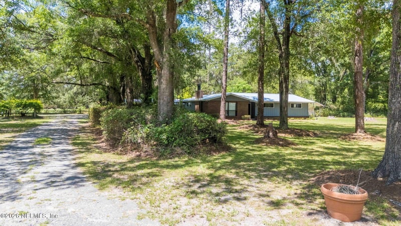 13733 John Williams Rd, Sanderson, FL 32087