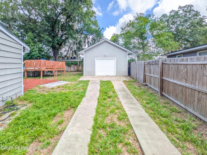837 Leonie Cir, Jacksonville, FL 32211