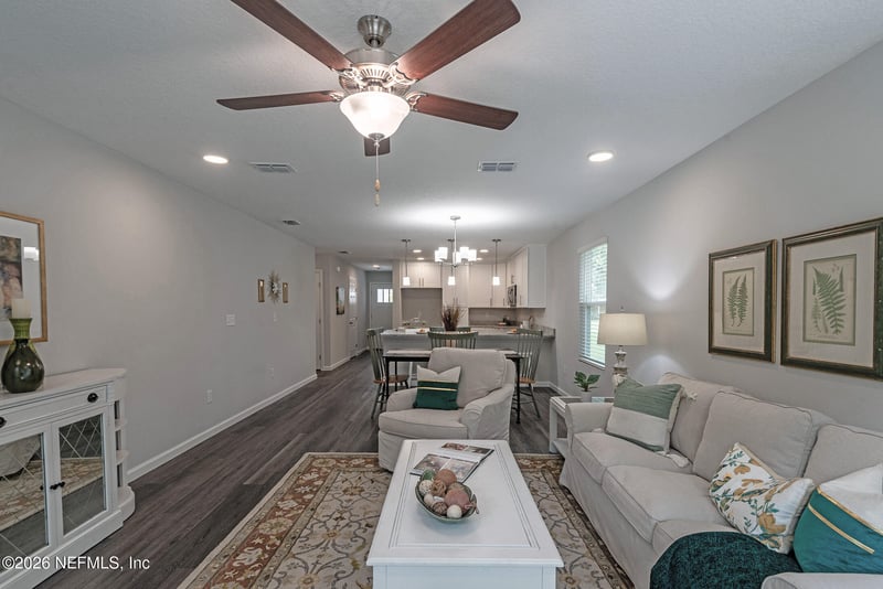 8639 Crystalline Ln, Jacksonville, FL 32221