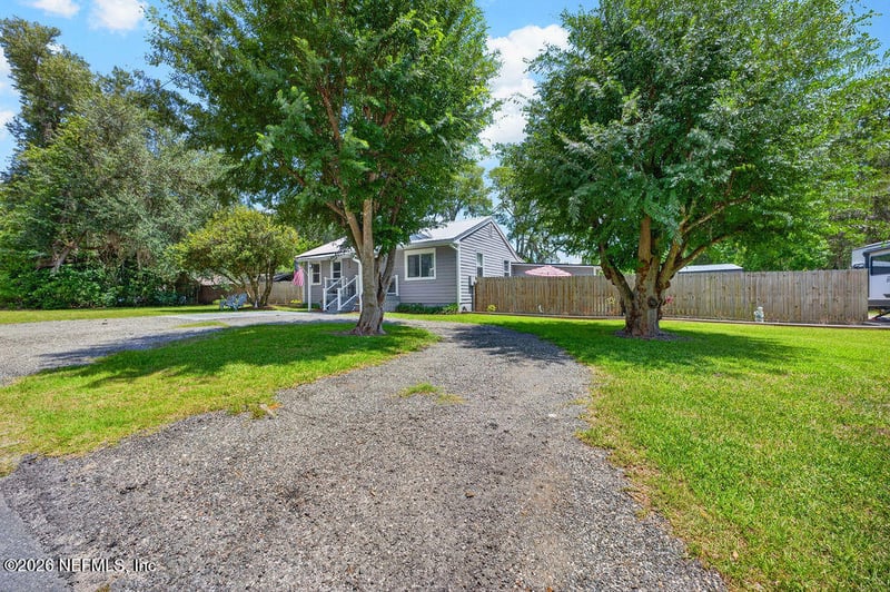 4075 Sunrise Farms Rd, Middleburg, FL 32068