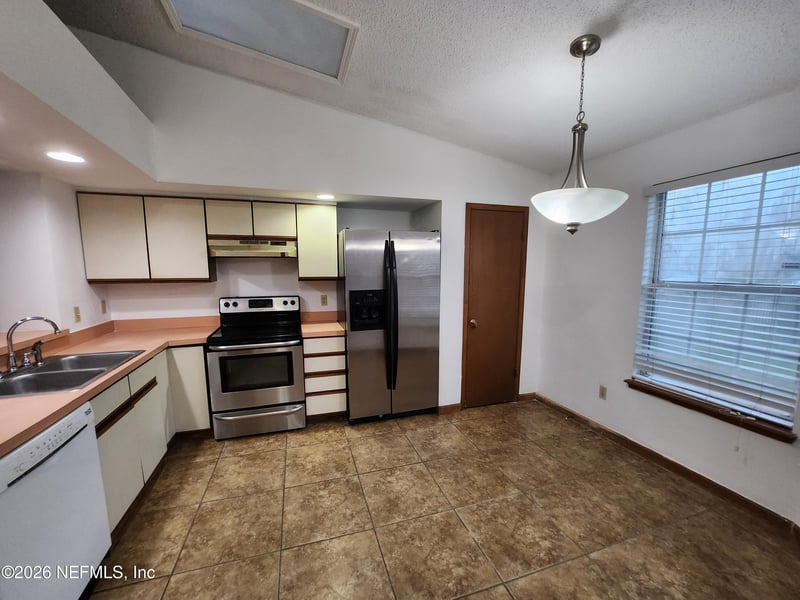 8048 Virgo St, Jacksonville, FL 32216