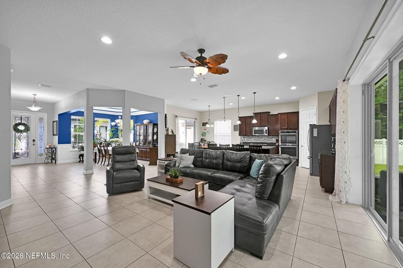 610 Cloisterbane Dr, St Johns, FL 32259