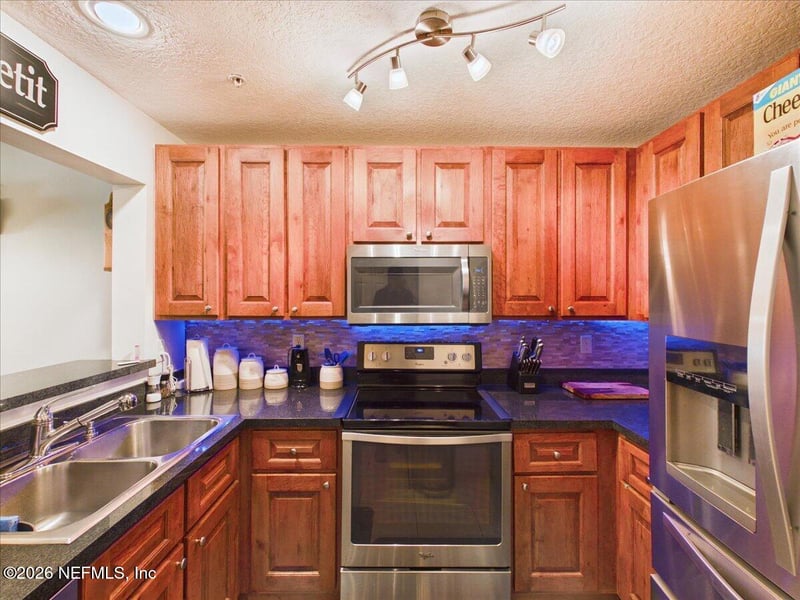 99 Broad River Pl #3105, Welaka, FL 32193