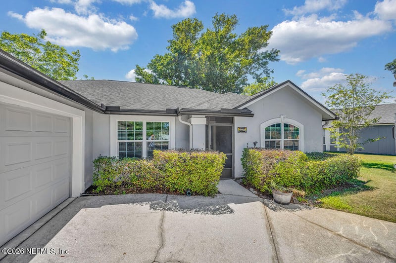 948 Chapeltown Cir, Jacksonville, FL 32225