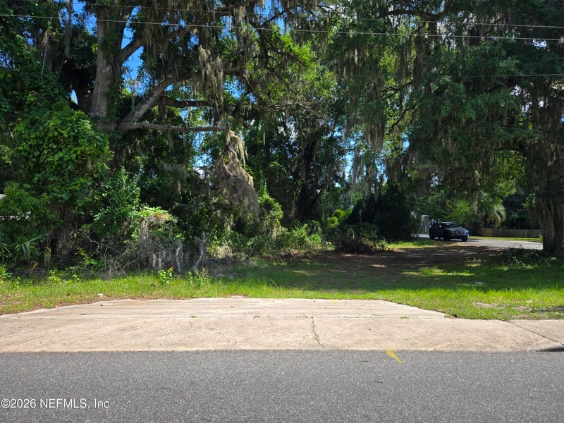 609 Dixie Ave, Lake City, FL 32055