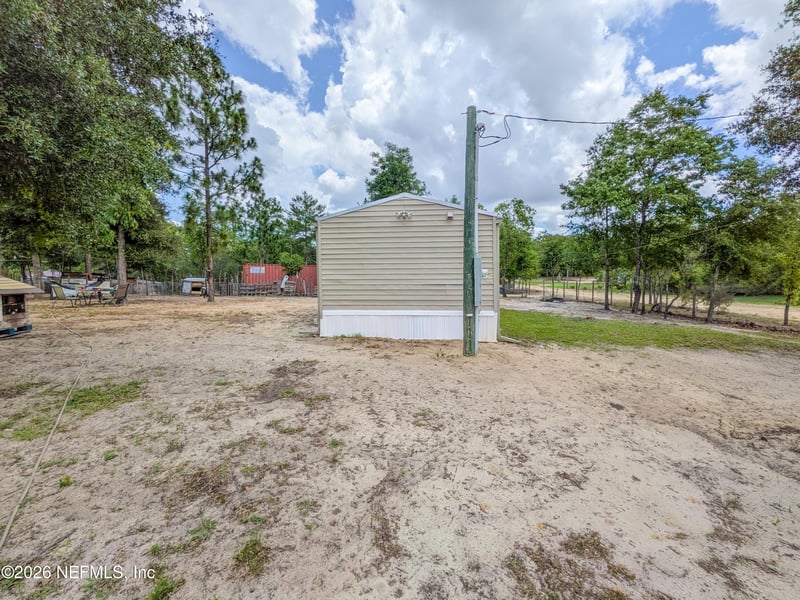 116 London Ave, Interlachen, FL 32148