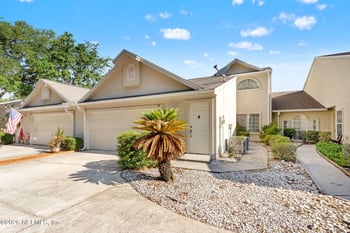 59 Fox Valley Dr, Orange Park, FL 32073