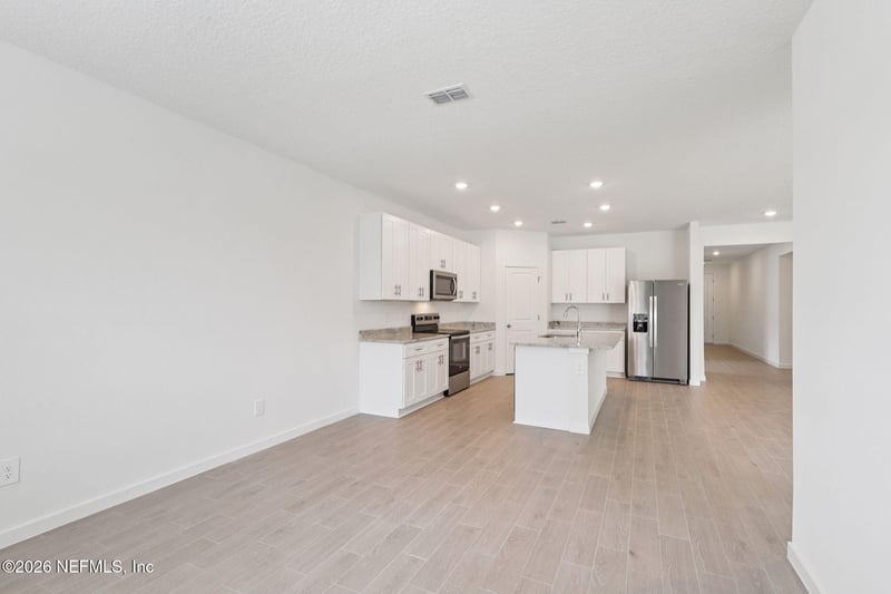 3035 Harden Dr, Jacksonville, FL 32218