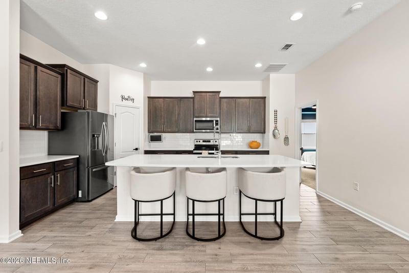 66132 Edgewater Dr, Yulee, FL 32097