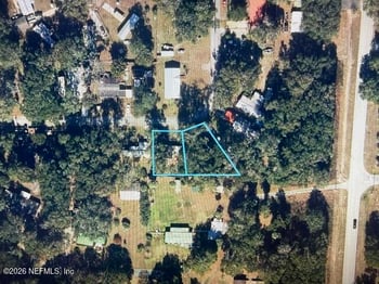 116 Magnolia Dr, Satsuma, FL 32189