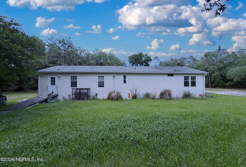 136 Short Pine Rd, Hawthorne, FL 32640