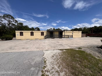 909 19 State Road, Palatka, FL 32177