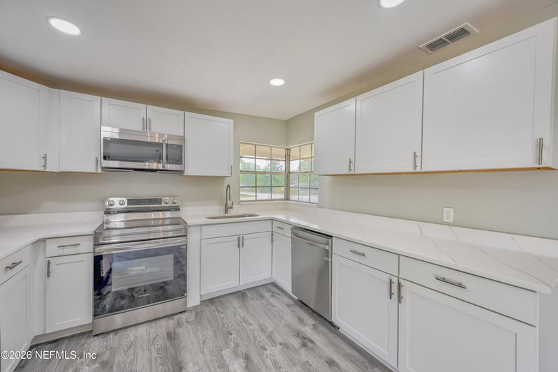 772 Alvis Rd, Jacksonville, FL 32220