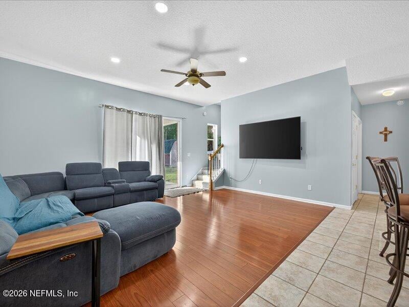 3204 Wandering Oaks Dr, Orange Park, FL 32065