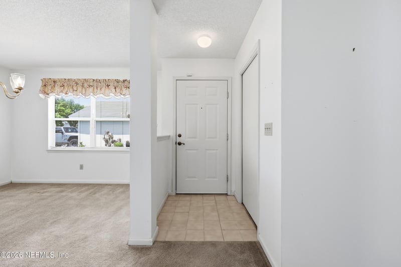 4585 Cabbage Pond Dr, Jacksonville, FL 32257