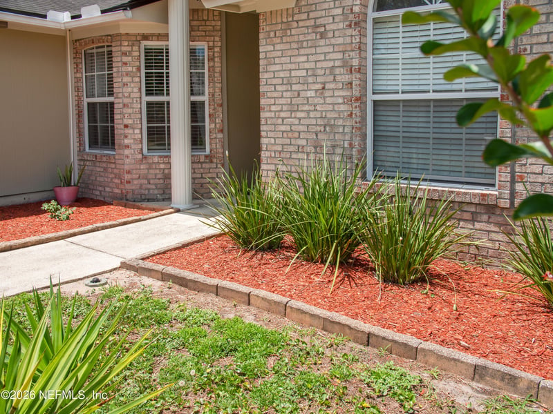 1202 Dorwinion Dr, Jacksonville, FL 32225