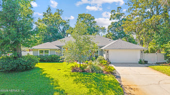 53 Oakwood Rd, Jacksonville Beach, FL 32250