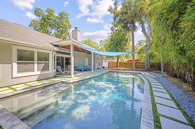 53 Oakwood Rd, Jacksonville Beach, FL 32250