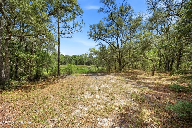 115 Avenue Ave, Fort Mccoy, FL 32134