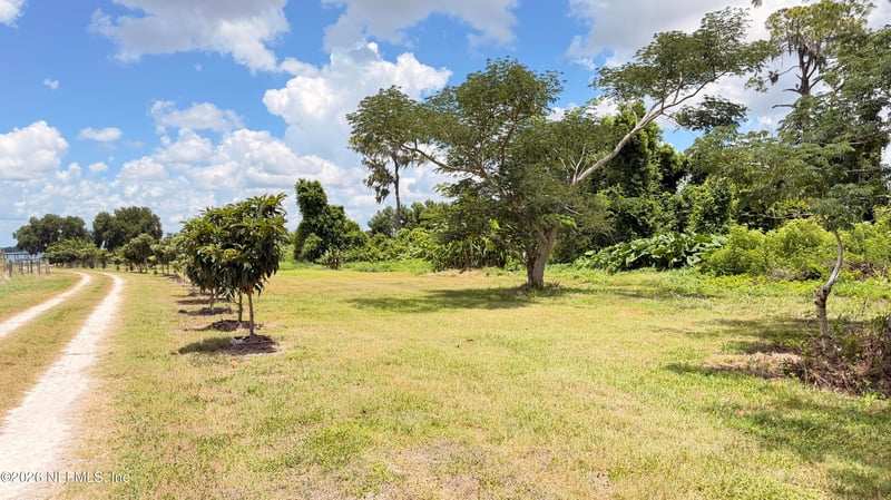 1302 Fort Meade Rd, Frostproof, FL 33843