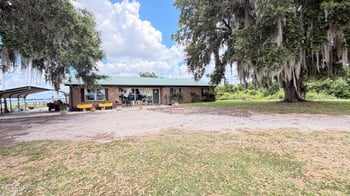 1302 Fort Meade Rd, Frostproof, FL 33843