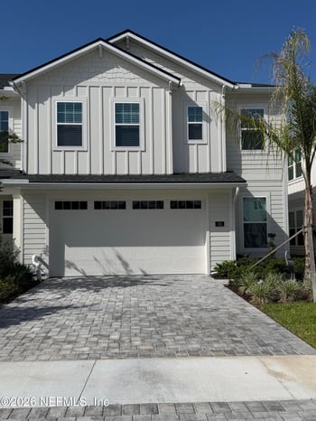 381 Oakmoss Dr, St Johns, FL 32259