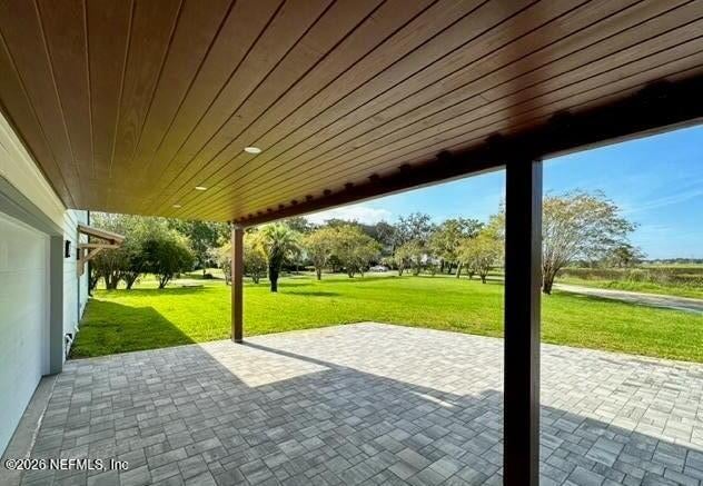 2101 Bartolome Rd, Neptune Beach, FL 32266