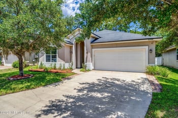 11738 Lake Bend Cir, Jacksonville, FL 32218