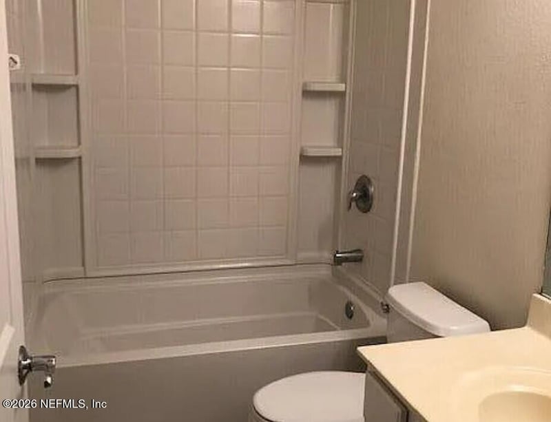 3859 Lionheart Dr, Jacksonville, FL 32216