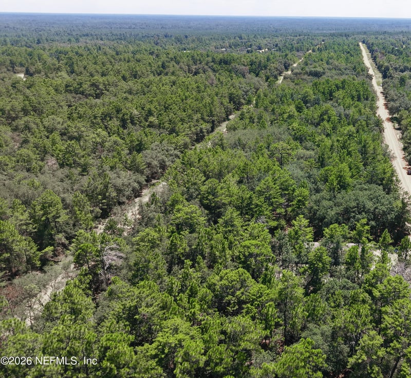 Gloria Ave, Interlachen, FL 32148