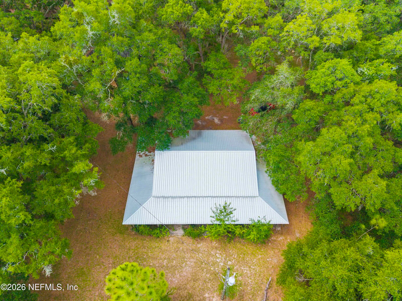 720 Lake Susan Rd, Hawthorne, FL 32640