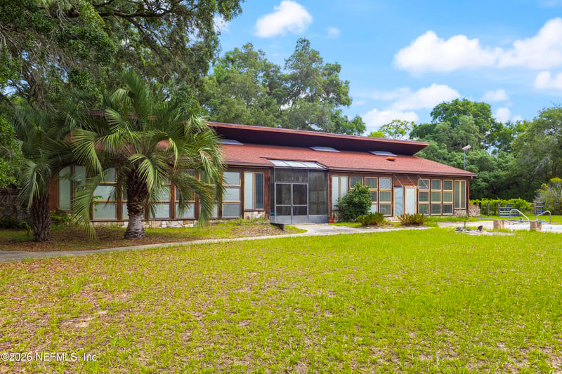 720 Lake Susan Rd, Hawthorne, FL 32640