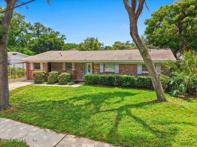 2375 Flo Dr, Jacksonville, FL 32216
