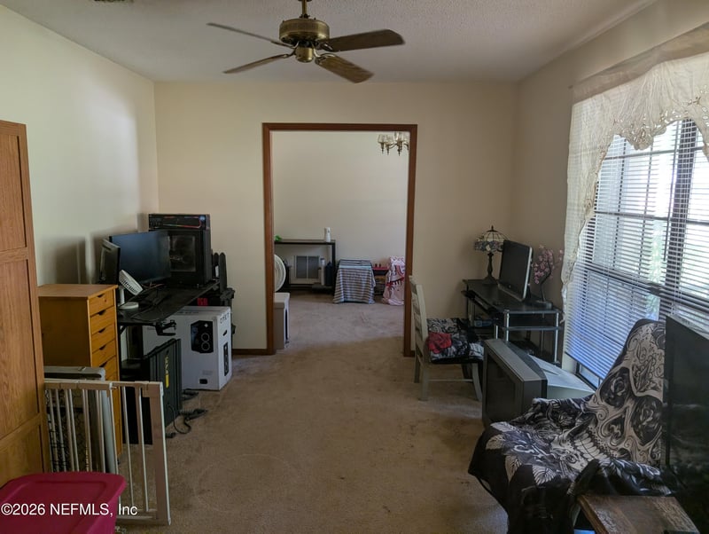 6348 Johnnie Cir, Jacksonville, FL 32244