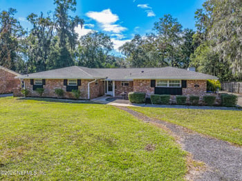 2320 Holly Leaf Ln, Orange Park, FL 32073