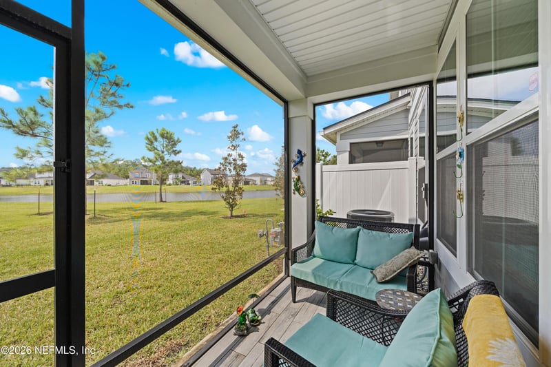 296 Brandon Lakes Dr, Jacksonville, FL 32223