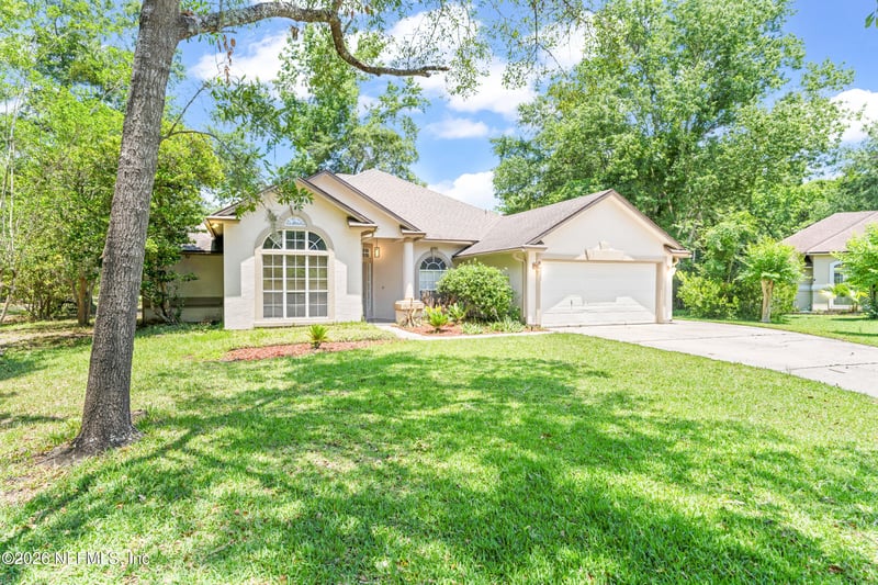 893 Blackberry Ln, St Johns, FL 32259
