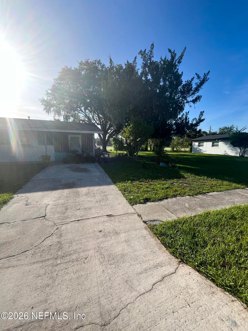 813 Hymon Cir, Bunnell, FL 32110