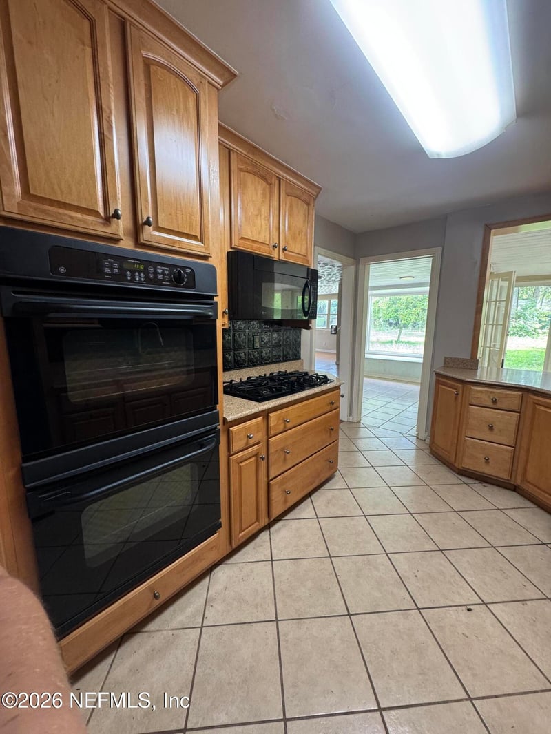 4157 Water Oak Ln, Jacksonville, FL 32210